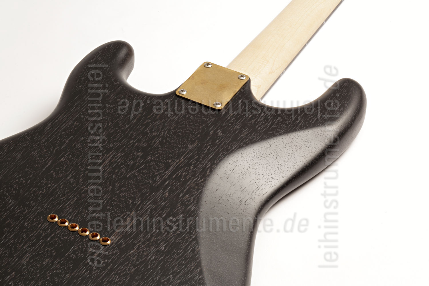 to article description / price Electric Guitar BERSTECHER Deluxe Vintage - Black / Floral Red + hard case - made in Germany