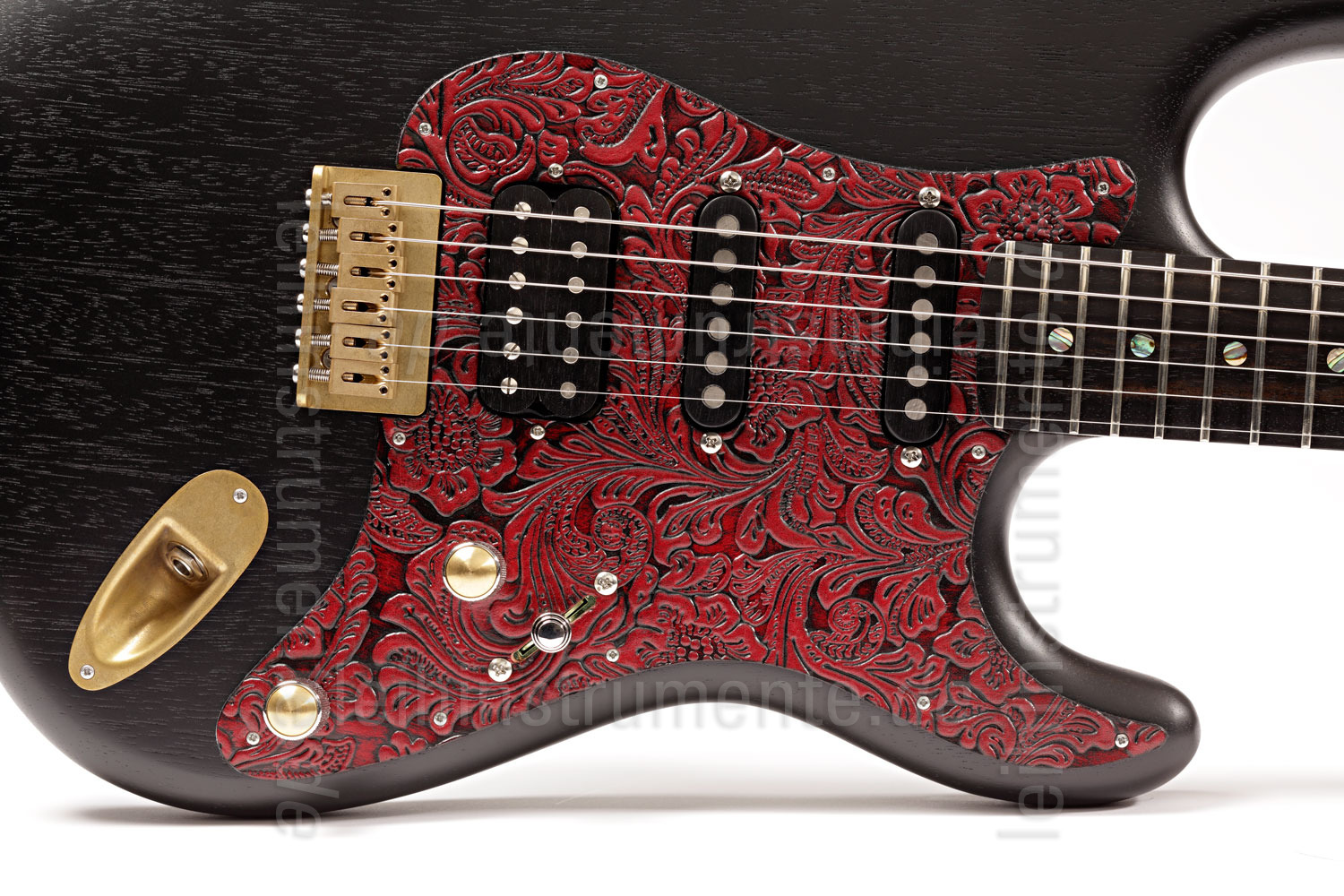 to article description / price Electric Guitar BERSTECHER Deluxe Vintage - Black / Floral Red + hard case - made in Germany