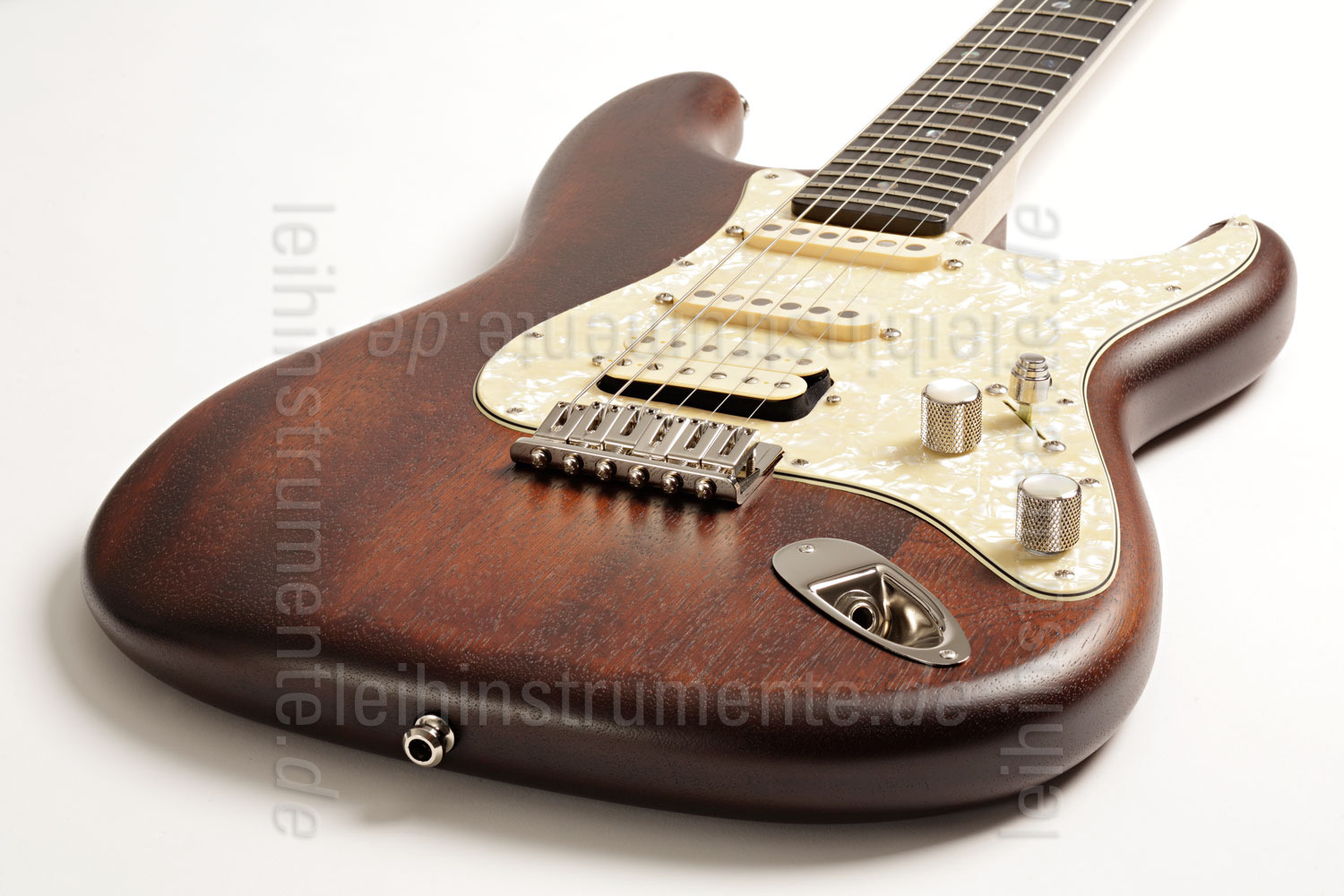 to article description / price Electric Guitar BERSTECHER Deluxe - Old Whisky / Cream Perloid + hard case - made in Germany